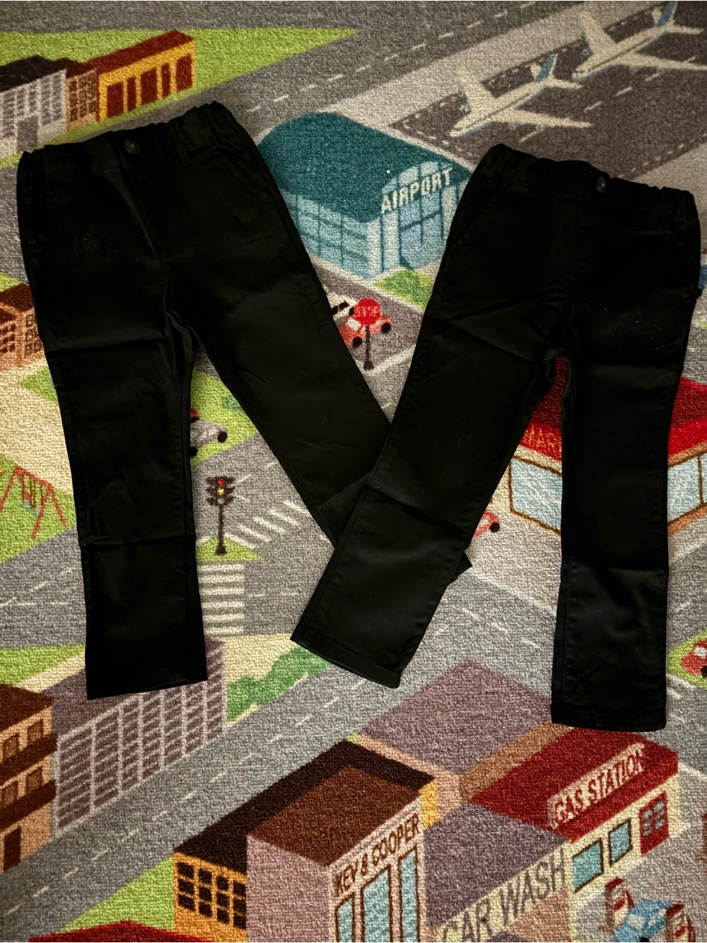 The Children’s Place 4t 
Boys black trousers / pants